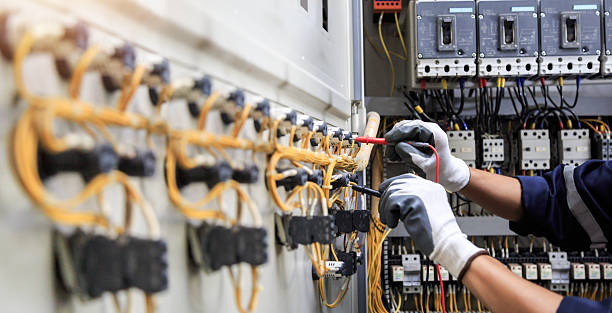 Professional Electrician technician working in Grantville, GA